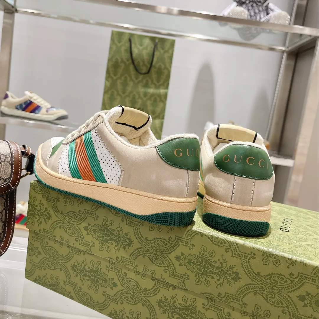 👟👟Ex-factory price 480👟👟 GUCCI’s first generation of dirty shoes was born, adding a star to the luxury world Trendy brands, alternative, magical, retro, etc. are integrated into one. The contrasting colors of cowhide fabrics stimulate the vision. Various combinations and various techniques. ✍ Among them, the Gucci logo pattern is interspersed with design, which is vivid. The cowhide punching process is retro and old, and the logo element of trendy men and trendy women. Original original and correct lining, imported fiber towels, more comfortable, shoe packaging technology increases comfort, beautiful on the outside, more beautiful on the inside, spiritual design 🌼The feet are made of beige matte cowhide, with contrasting distressed fabrics, skillful workmanship, overall color balance, imported pure T👟👟Ex-factory price U sole, no impurities, clear texture, orderly arrangement, wear-resistant and non-slip. Couple model: 34-45